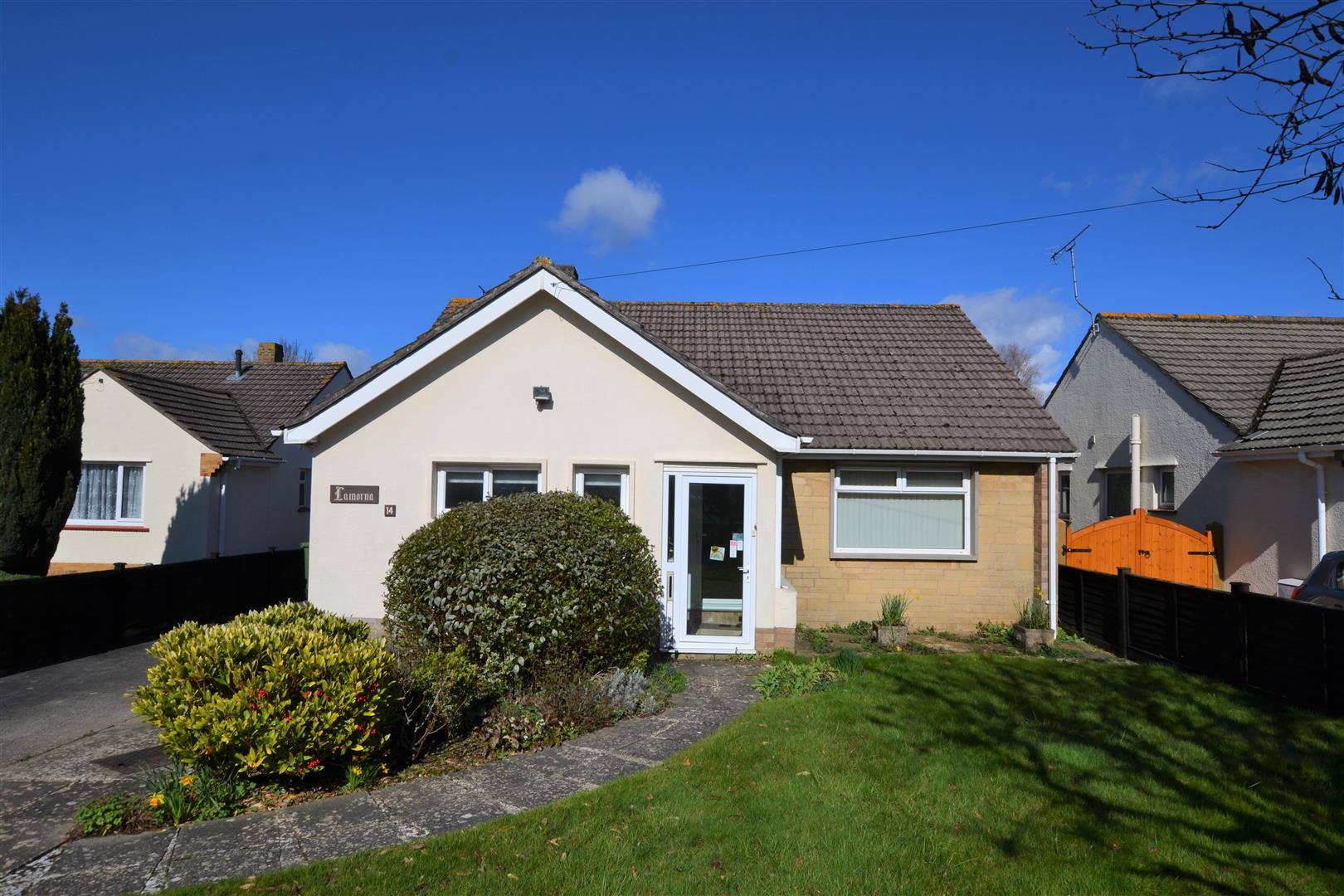 Sunnymede Road, Nailsea Gino's Estate Agents